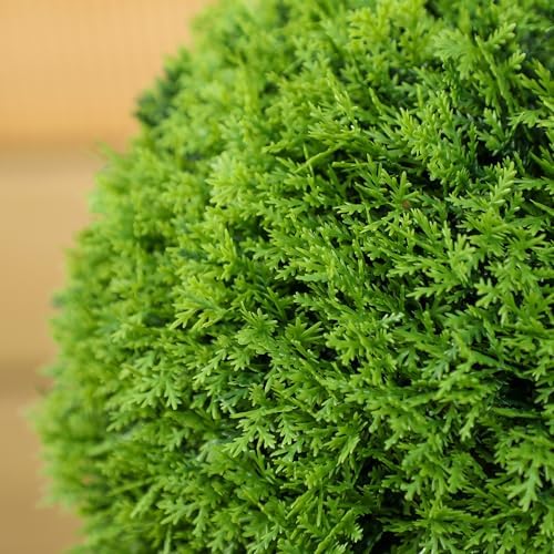 HOMCOM Artificial Topiary Five-Ball Cypress Tree in Pot 433 Inch Green