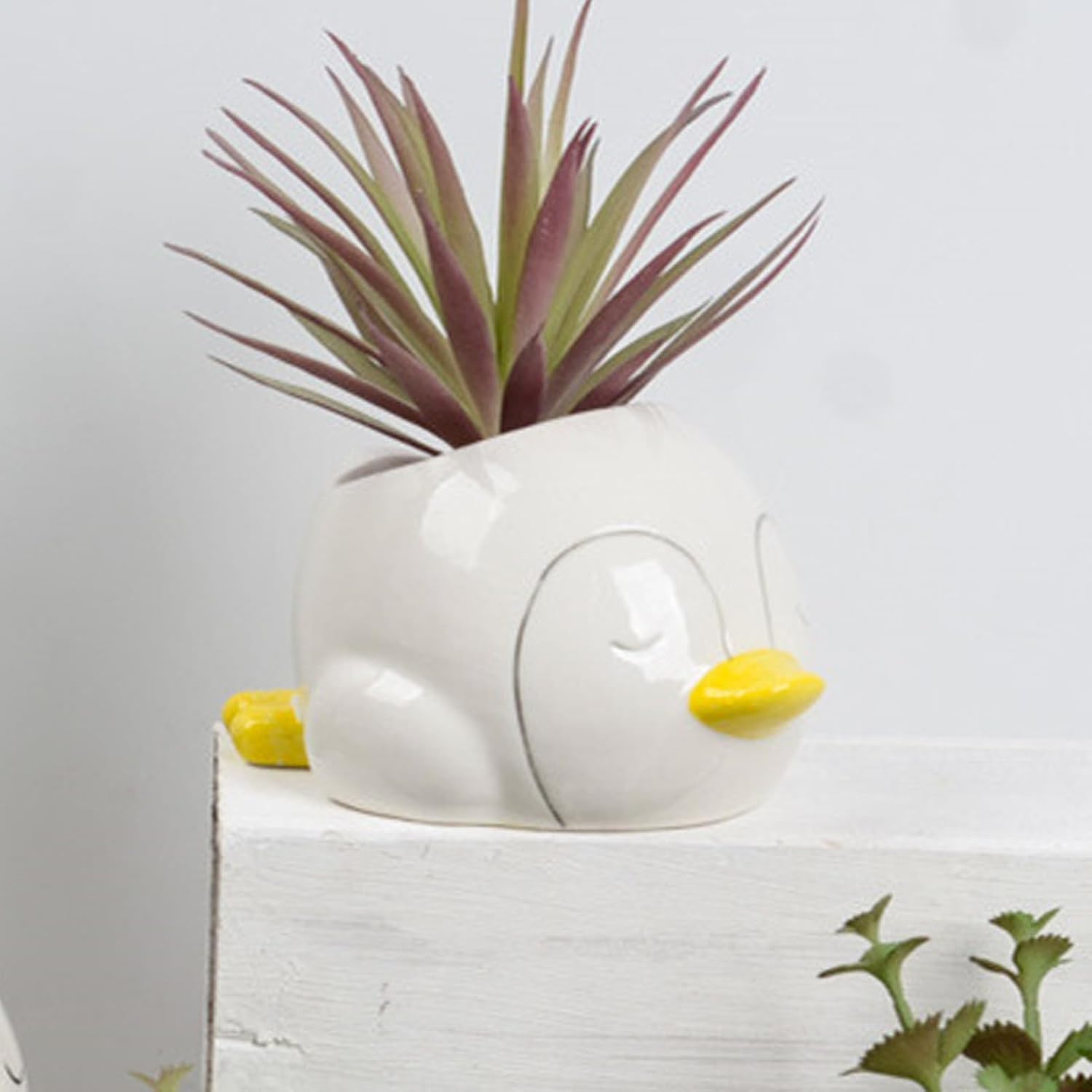 Cute Artificial Penguin Plant Basin for Home Decor