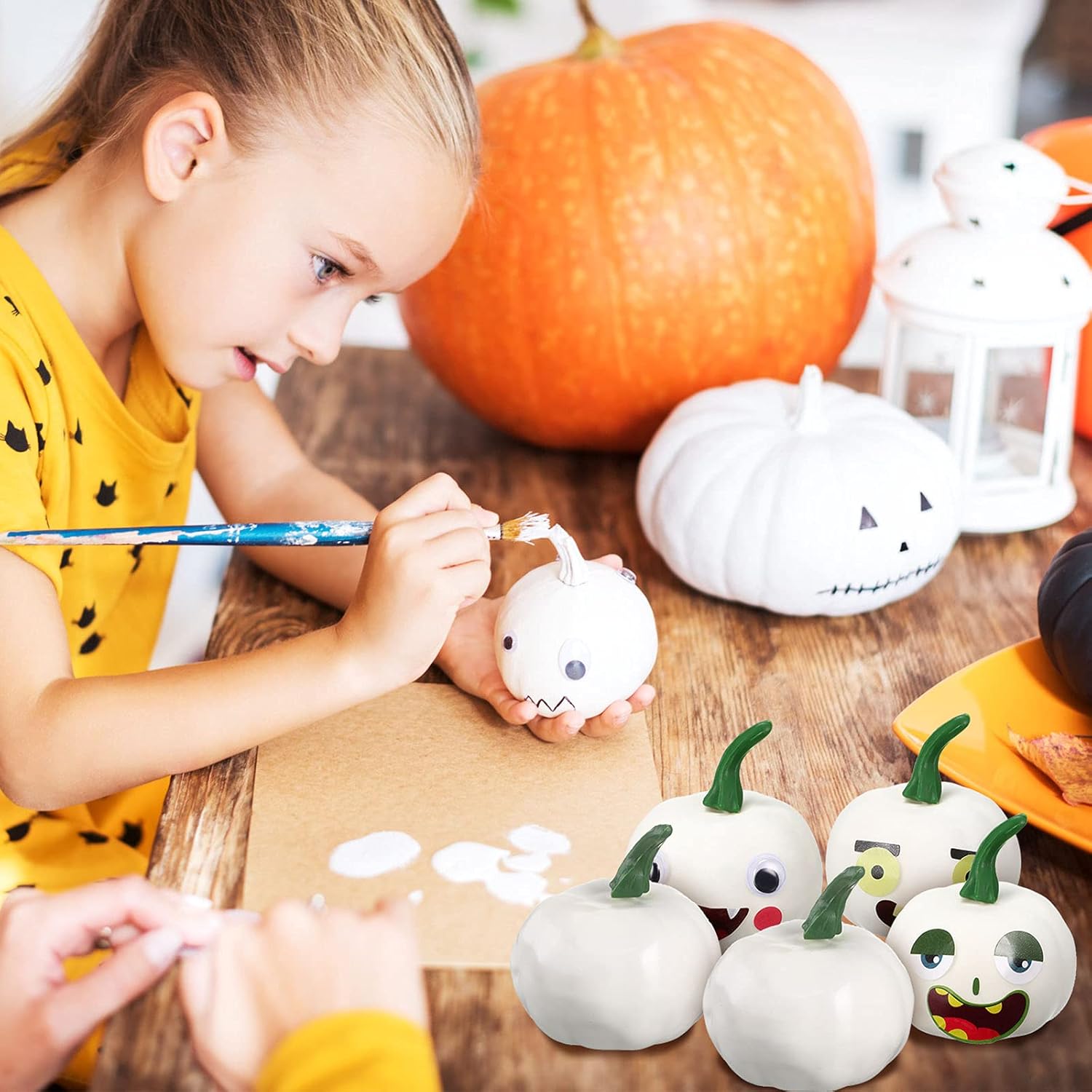 Sumind 24 Pcs Halloween White Artificial Pumpkins Decor